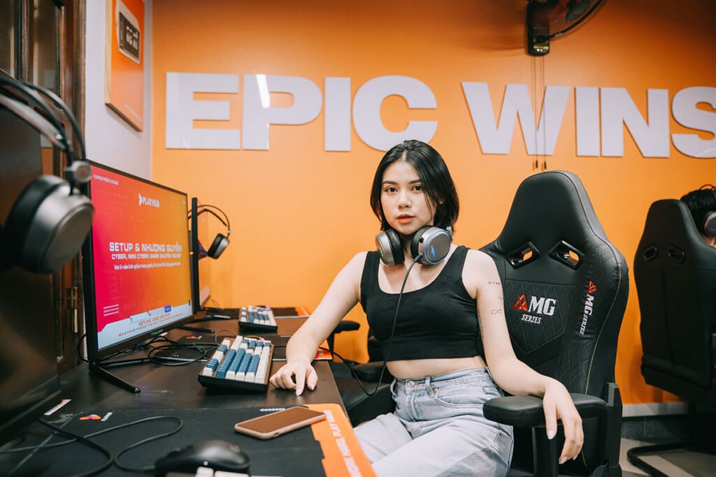 Trang bị nội thất phòng net