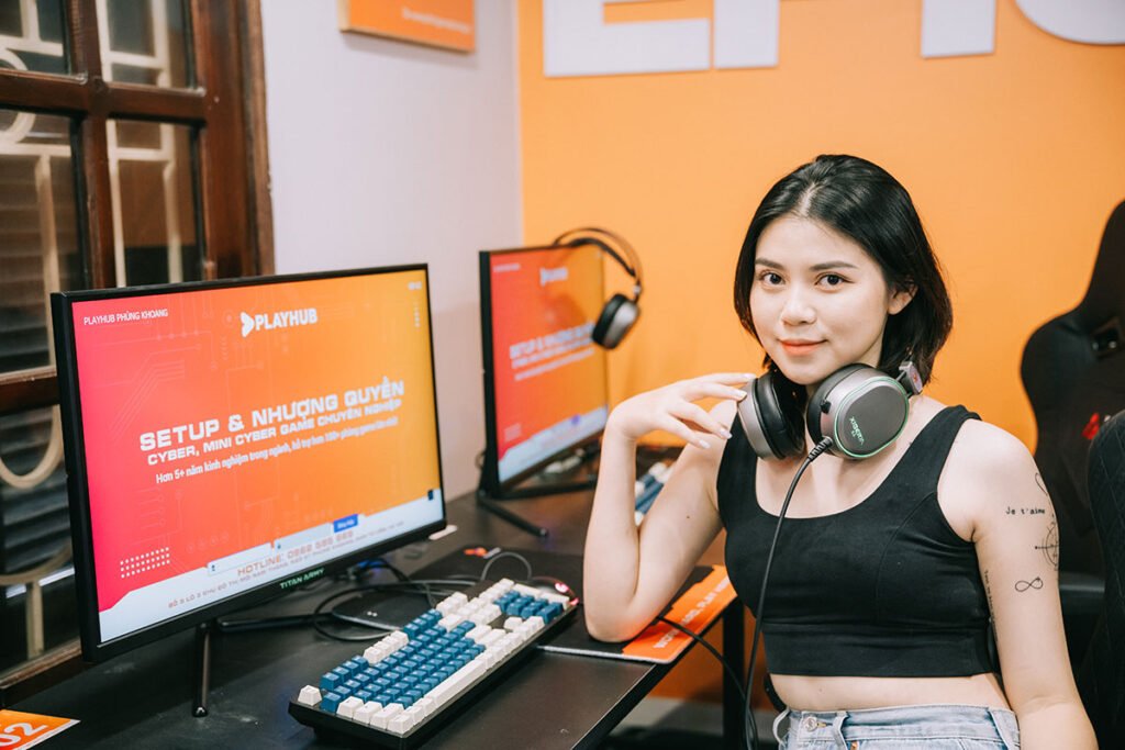 Màn hình phòng net